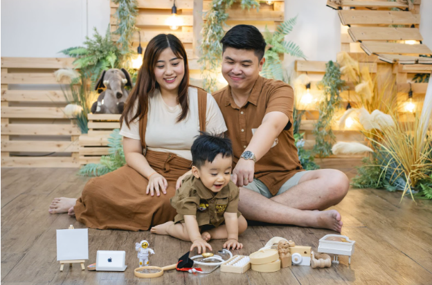 Zhua Zhou Parents and Baby Boy Photoshoot