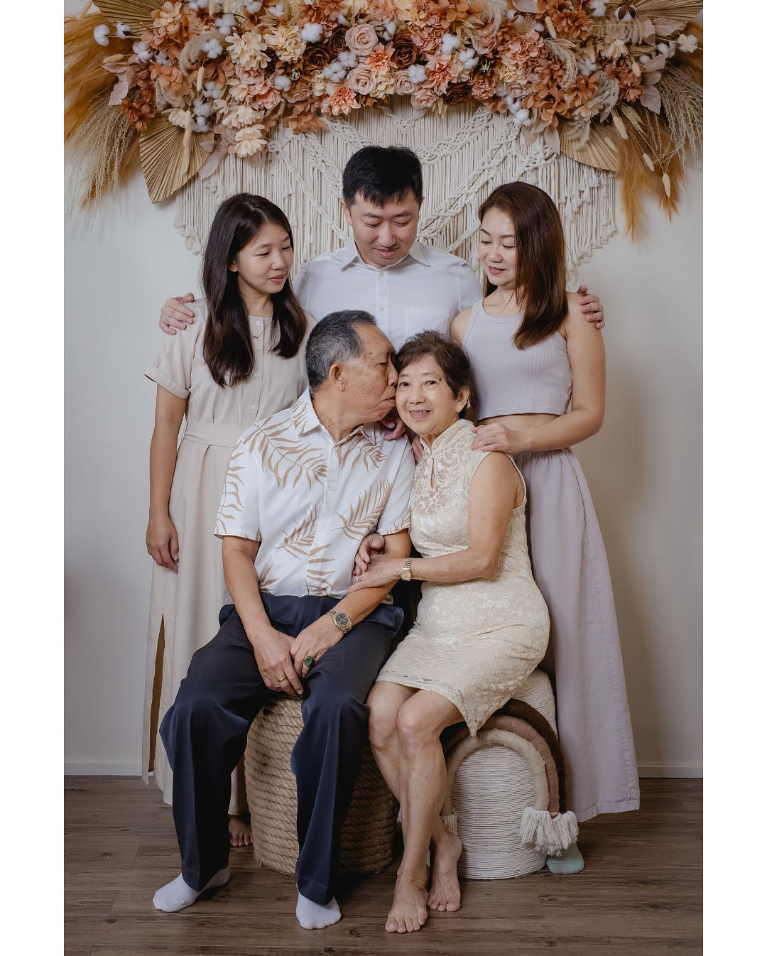 loving family photoshoot studio