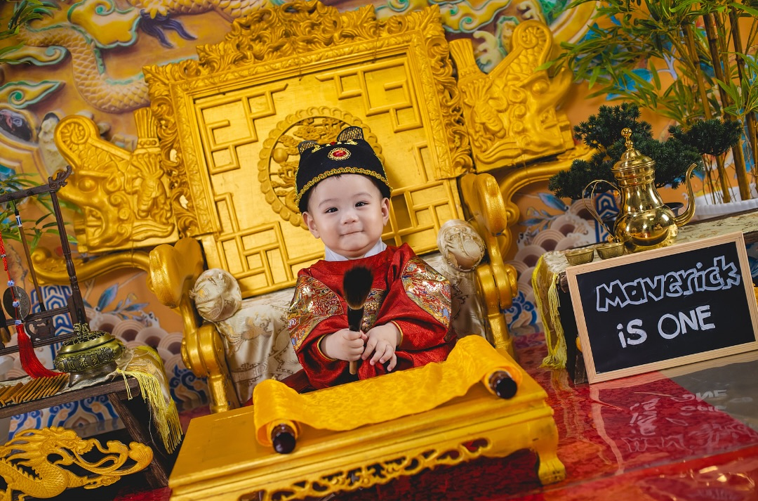 Little Emperor baby photoshoot artistic look