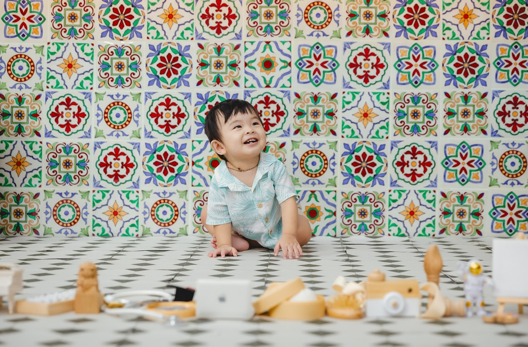 milestone photoshoot creative setup