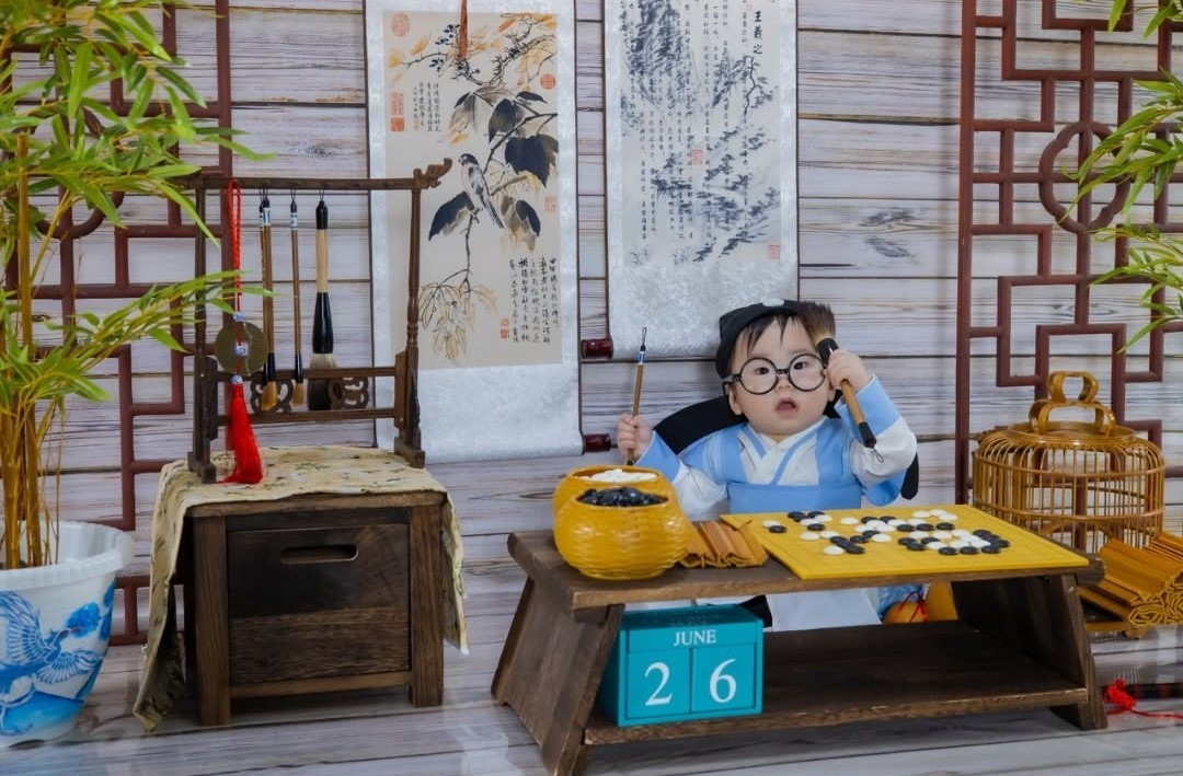 What Is Themed Baby Photography?